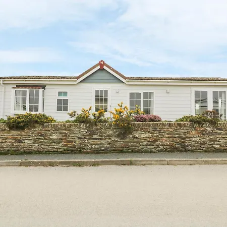 11 Pendarves Holiday home